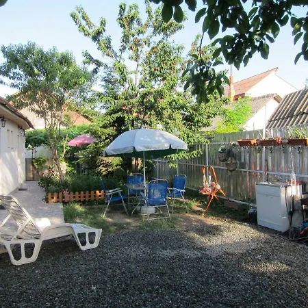 Guest house Casa Gherghisan *