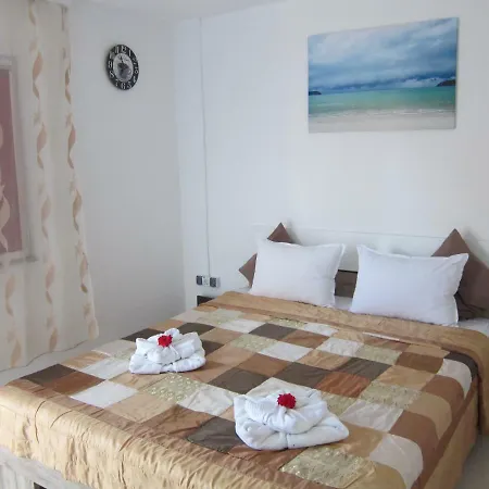 Guest house Casa Gherghisan *